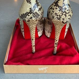 Christian Louboutin Bianca 140 Python Sz 39.5